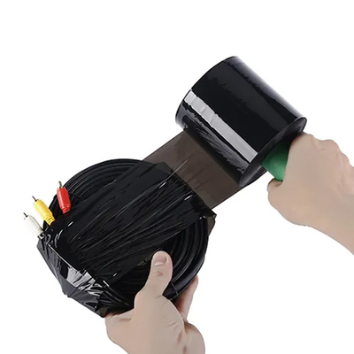Schwarzer Ausdehnungs-Verpackung Film Mini Handhelds LLDPE verpackender mit drehender Griff-Zufuhr für Karton-Verpackung